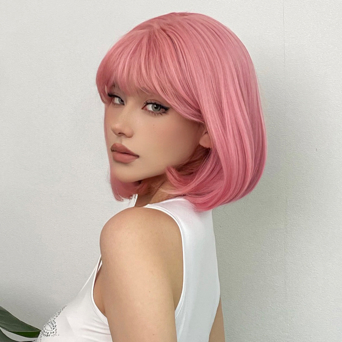 Rambut Palsu Manis Pink Bangs Rambut Lurus Pendek